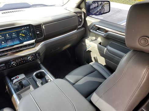 Used 2024 Chevrolet Silverado 1500 LT Trail Boss w/ LT Trail Boss Premium Package image 51