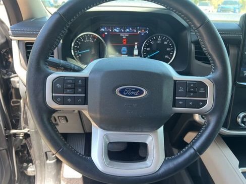 Used 2022 Ford Expedition XLT AWD/4WD image 26