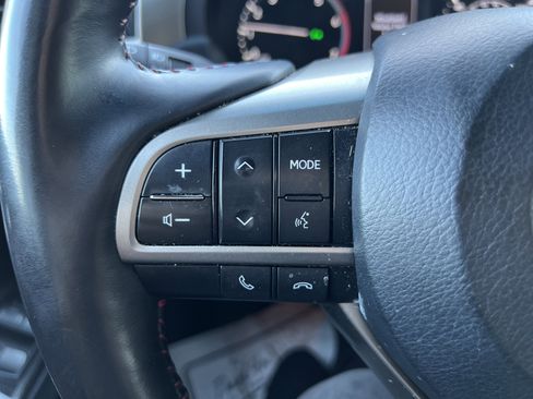 Used 2021 Lexus GX 460 Premium w/ Premium Package image 16