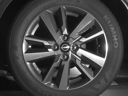 Used 2025 Nissan Versa SV image 14