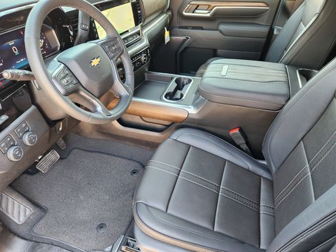 New 2026 Chevrolet Silverado 3500 High Country w/ High Country Premium Package image 4