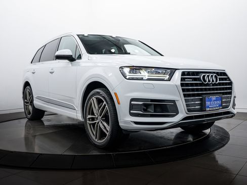 Used 2017 Audi Q7 3.0T Premium Plus w/ Premium Plus Package image 2