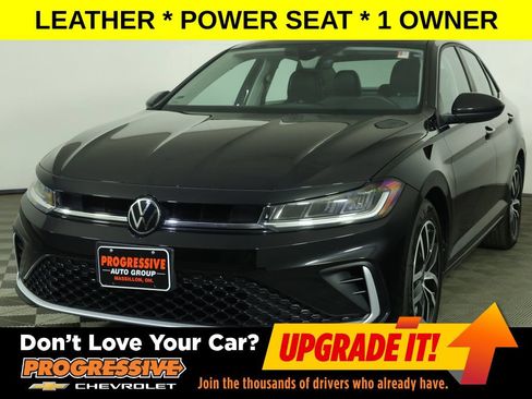 Used 2026 Volkswagen Jetta SE FWD image 1