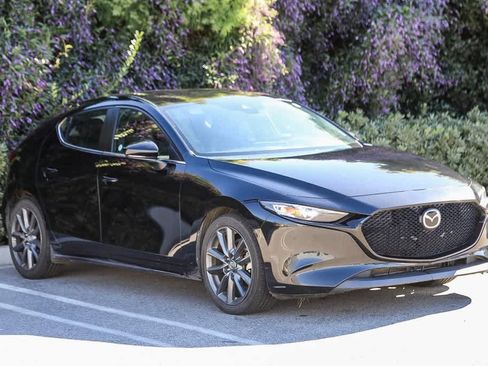 Used 2021 MAZDA MAZDA3 s image 3