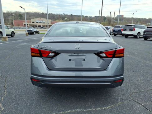 Used 2025 Nissan Altima 2.5 SV image 7