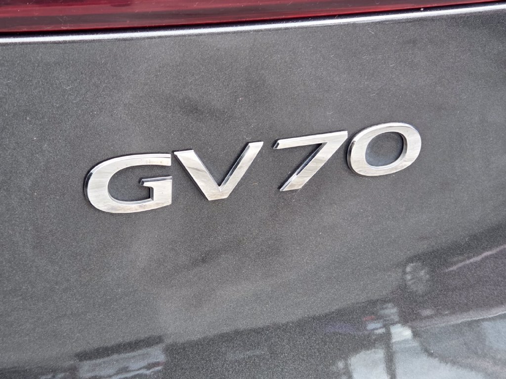 Used 2025 Genesis GV70 2.5T AWD/4WD image 14