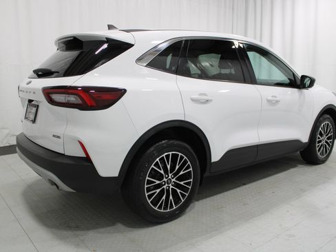 Used 2023 Ford Escape Active AWD/4WD image 6