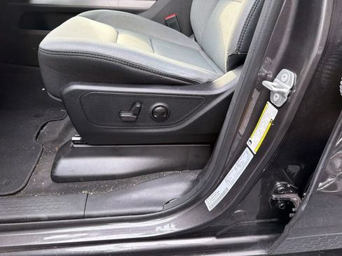 Used 2022 RAM 1500 Big Horn RWD image 16
