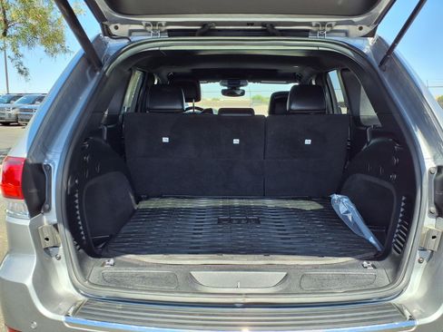 Used 2020 Jeep Grand Cherokee Limited RWD image 16