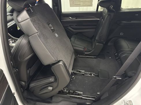 New 2025 Jeep Grand Cherokee L Limited w/ Trailer Tow Package image 6