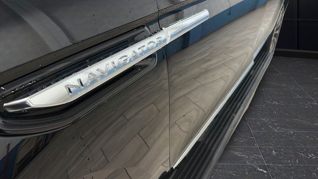Used 2020 Lincoln Navigator L Reserve w/ Luxury Package AWD/4WD image 43