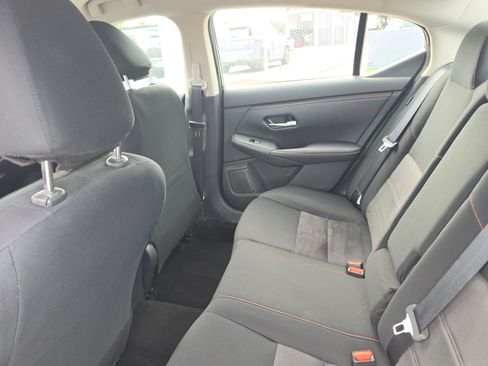 Used 2025 Nissan Sentra SR FWD image 13