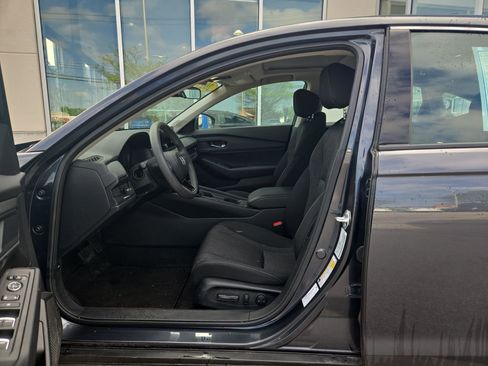 Certified 2023 Honda Accord EX image 13