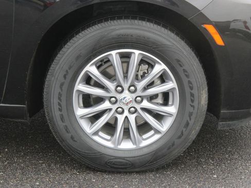 Used 2023 Buick Enclave Essence FWD image 12