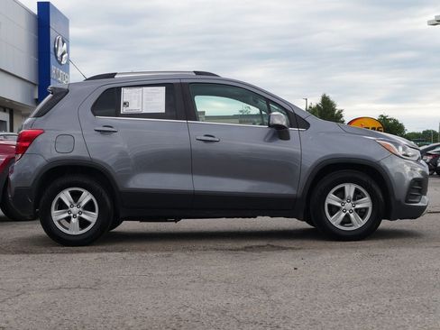 Used 2020 Chevrolet Trax LT FWD image 21