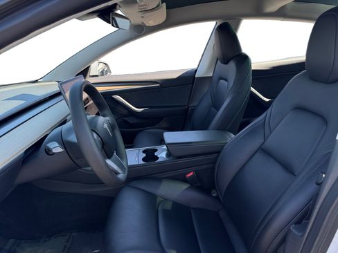 Used 2023 Tesla Model 3 Standard Range RWD image 9