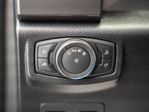 Used 2018 Ford F150 XLT w/ Equipment Group 302A Luxury AWD/4WD image 46