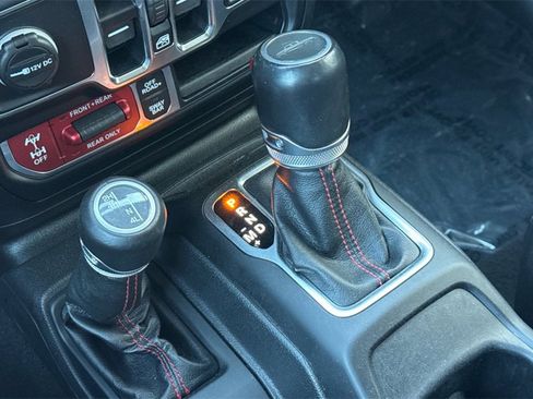 Used 2020 Jeep Gladiator Rubicon image 25