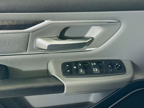 Used 2019 RAM 1500 Big Horn image 24