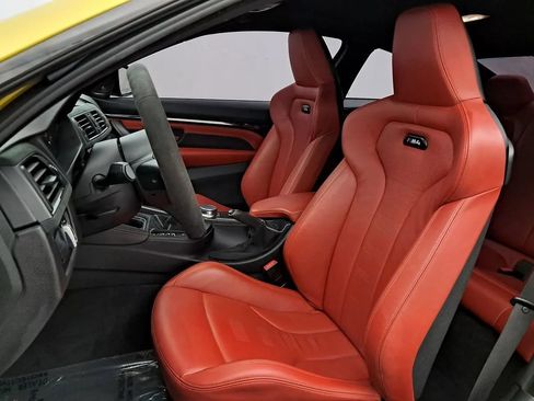 Used 2018 BMW M4 Coupe RWD image 17