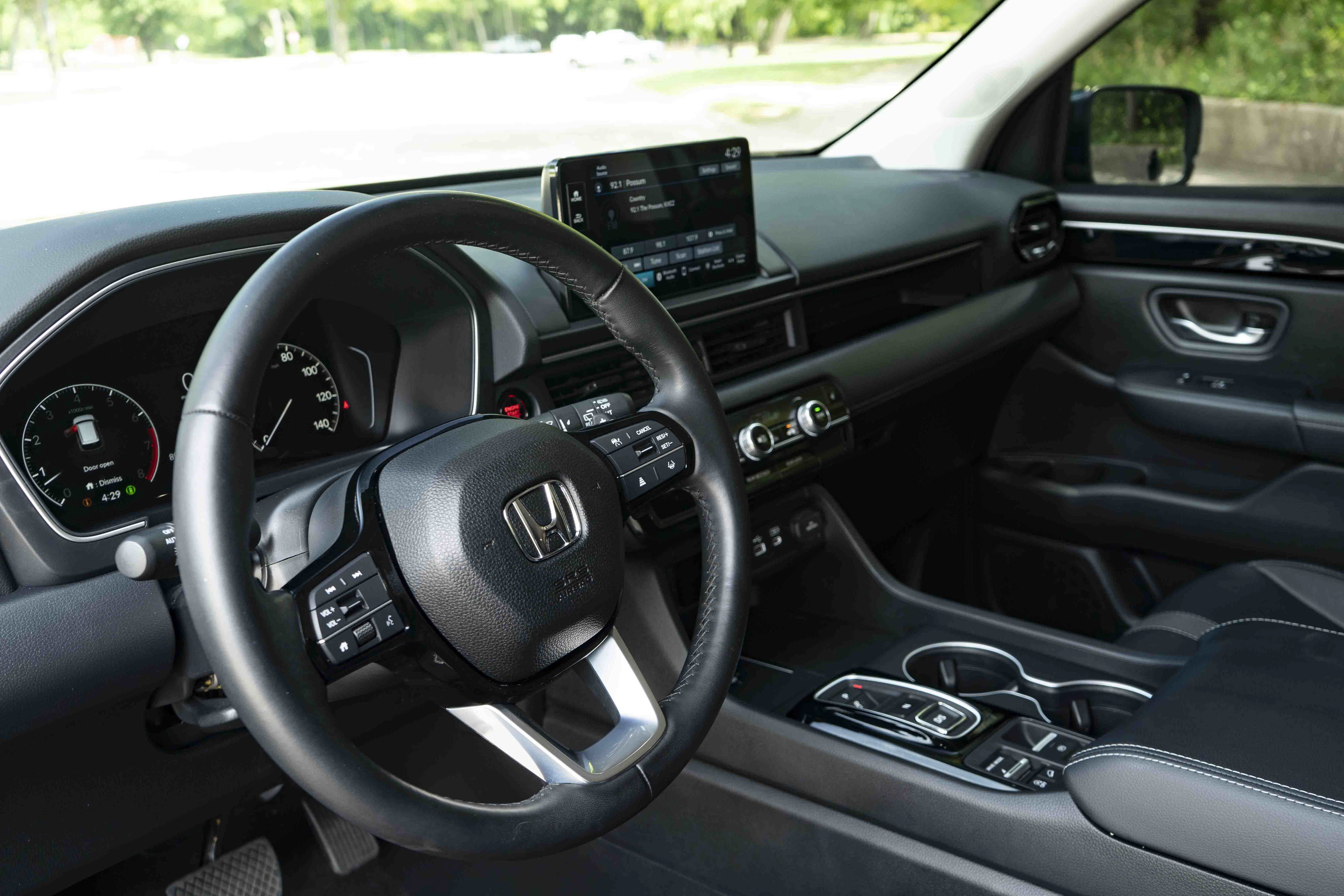 Used 2025 Honda Pilot EX-L image 16