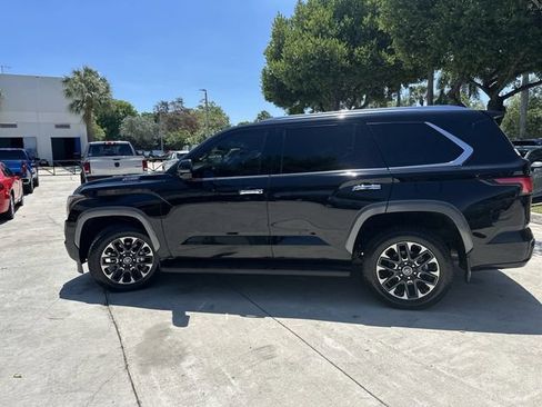Used 2024 Toyota Sequoia Limited AWD/4WD image 15