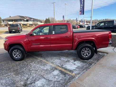 Used 2016 Toyota Tacoma SR5 image 4