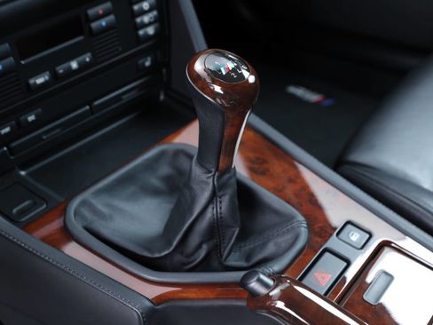 Used 2003 BMW M5 image 60