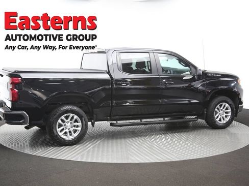 Used 2023 Chevrolet Silverado 1500 LT AWD/4WD image 45