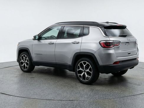 Used 2025 Jeep Compass Limited AWD/4WD image 6
