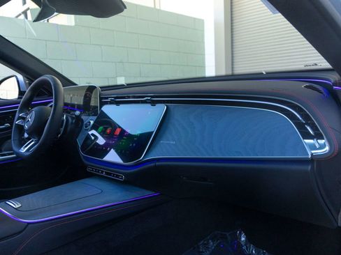 Used 2025 Mercedes-Benz E 53 AMG e 4MATIC Sedan image 28