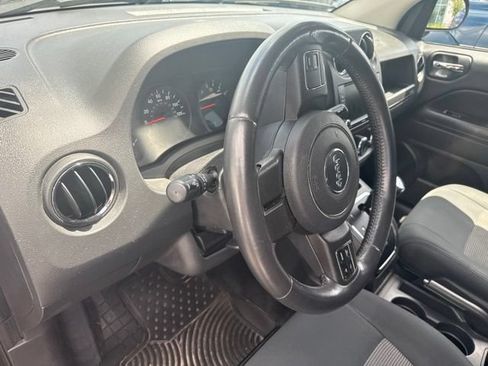 Used 2012 Jeep Compass Latitude w/ Sun/Sound Group FWD image 16