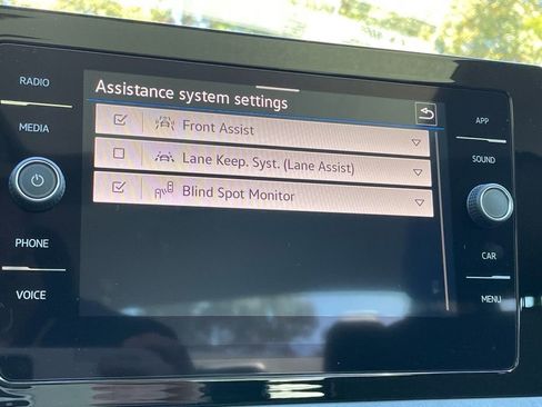 New 2026 Volkswagen Jetta SE FWD image 15