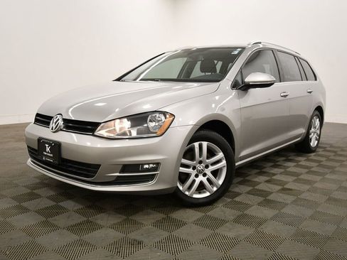 Used 2015 Volkswagen Golf TDI SEL FWD image 2
