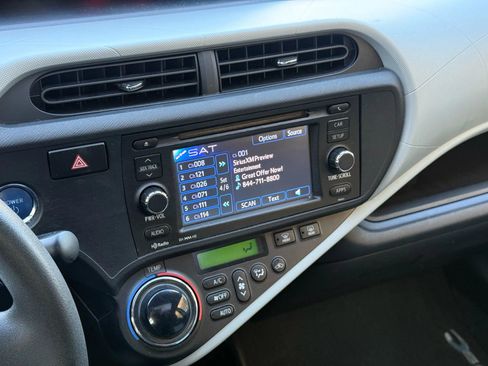 Used 2012 Toyota Prius C One image 32