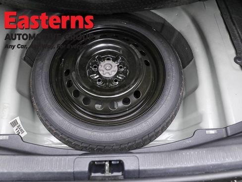 Used 2024 Toyota Camry SE image 21