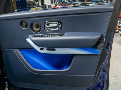 Used 2024 Rolls-Royce Cullinan Black Badge image 47