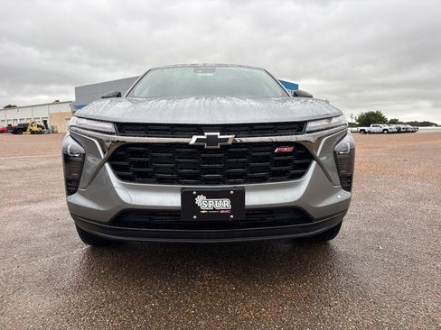 New 2026 Chevrolet Trax RS w/ Sunroof Package FWD image 9