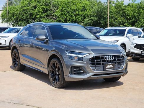 Used 2020 Audi Q8 Premium Plus w/ Premium Plus Package AWD/4WD image 3