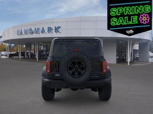 New 2025 Ford Bronco Badlands image 6