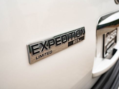 Used 2014 Ford Expedition EL Limited w/ Equipment Group 301A AWD/4WD image 16