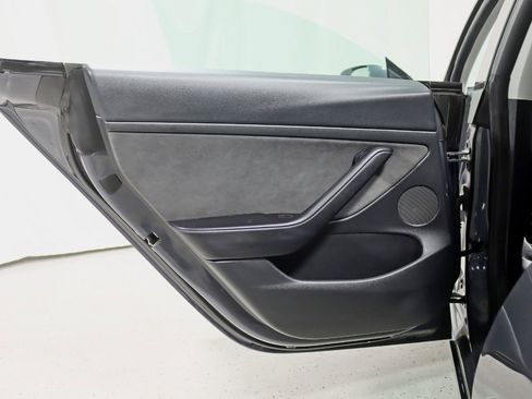 Used 2021 Tesla Model 3 Long Range image 33