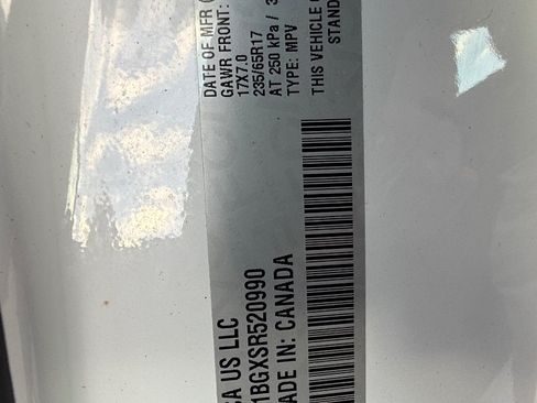 Used 2025 Chrysler Pacifica Select FWD image 27
