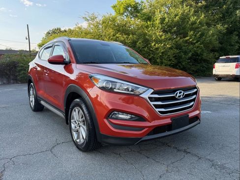 Used 2017 Hyundai Tucson SE FWD image 1