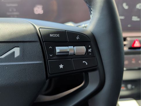 New 2026 Kia Sportage EX FWD image 31