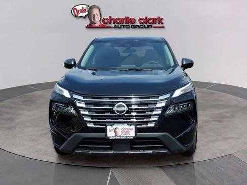 Used 2025 Nissan Rogue S FWD image 8
