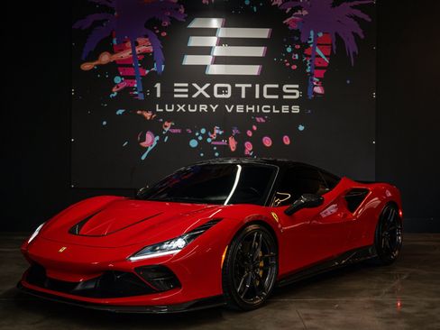 Used 2021 Ferrari F8 Tributo RWD image 1