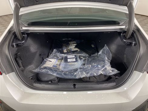 New 2026 BMW 550e xDrive image 13