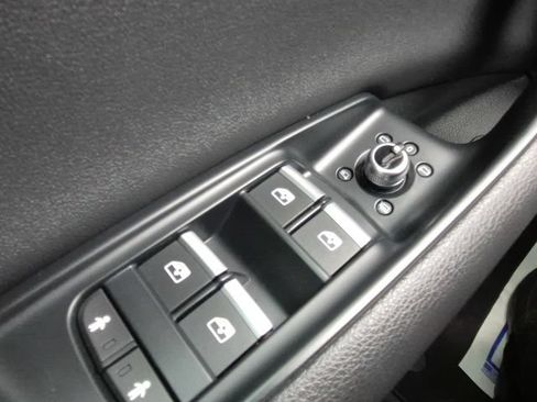 Used 2021 Audi Q7 3.0T Premium Plus AWD/4WD image 29
