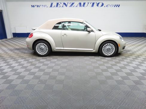 Used 2016 Volkswagen Beetle 1.8T SE image 2